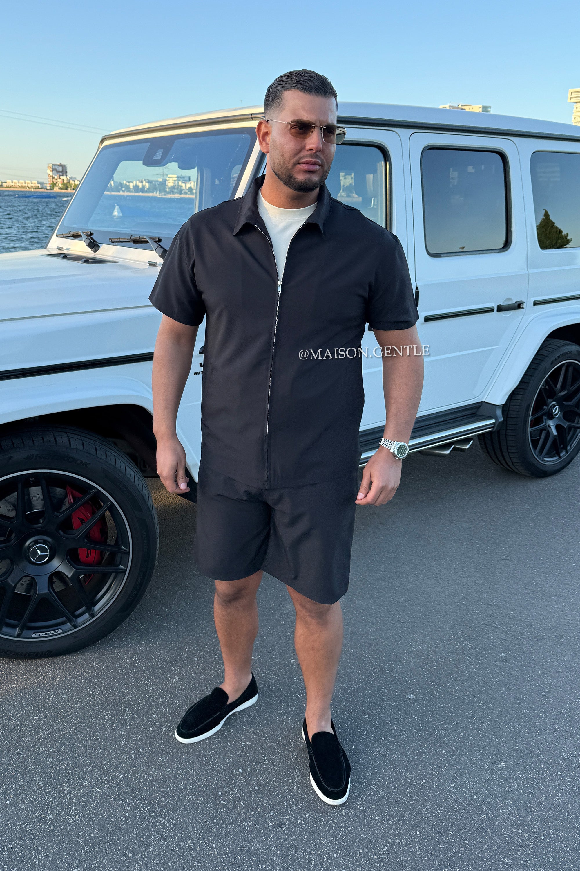 BLACK - 'CAPRI TECH SET' - OVERSIZED SHORT SLEEVE SHIRT + SHORTS TECH SET
