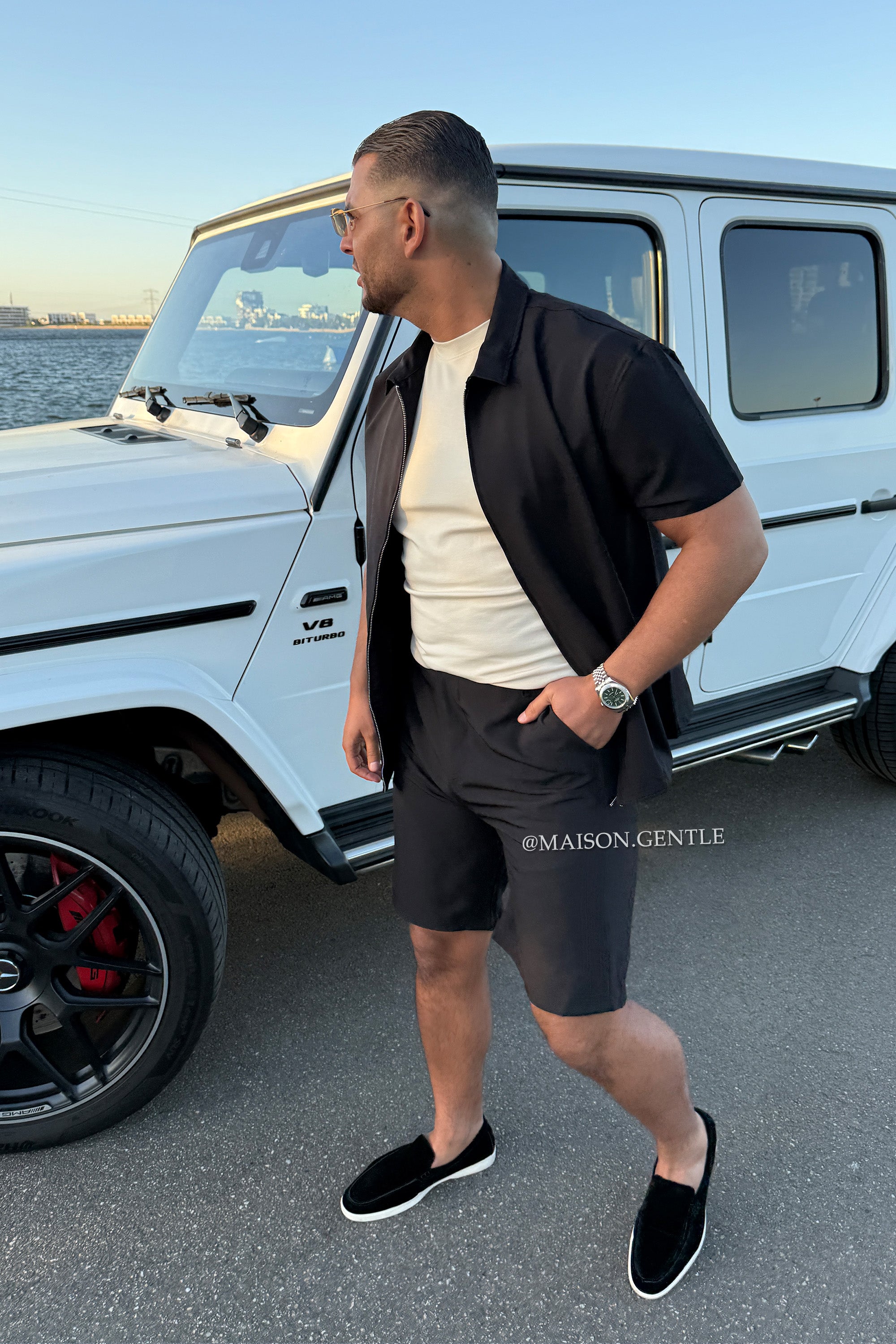 BLACK - 'CAPRI TECH SET' - OVERSIZED SHORT SLEEVE SHIRT + SHORTS TECH SET