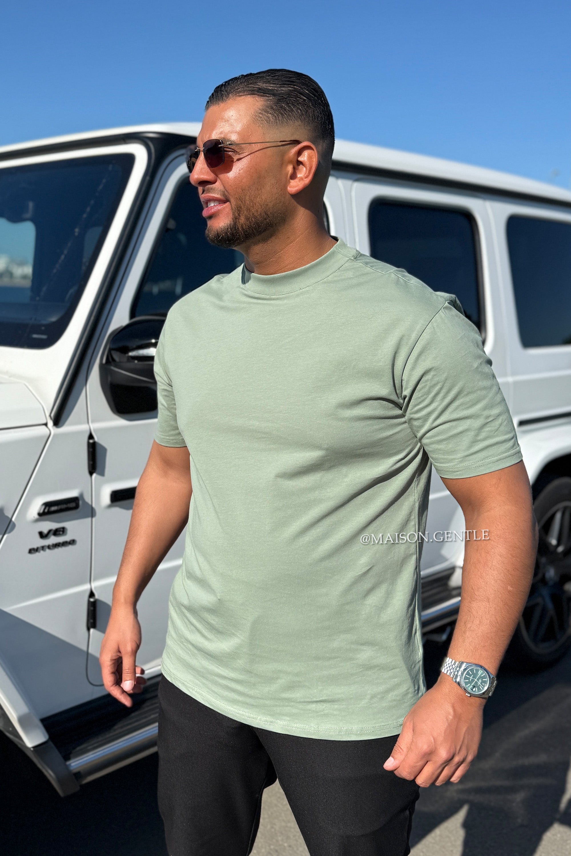 OLIVE GREEN - LUXE PERFECT SHAPING TEE