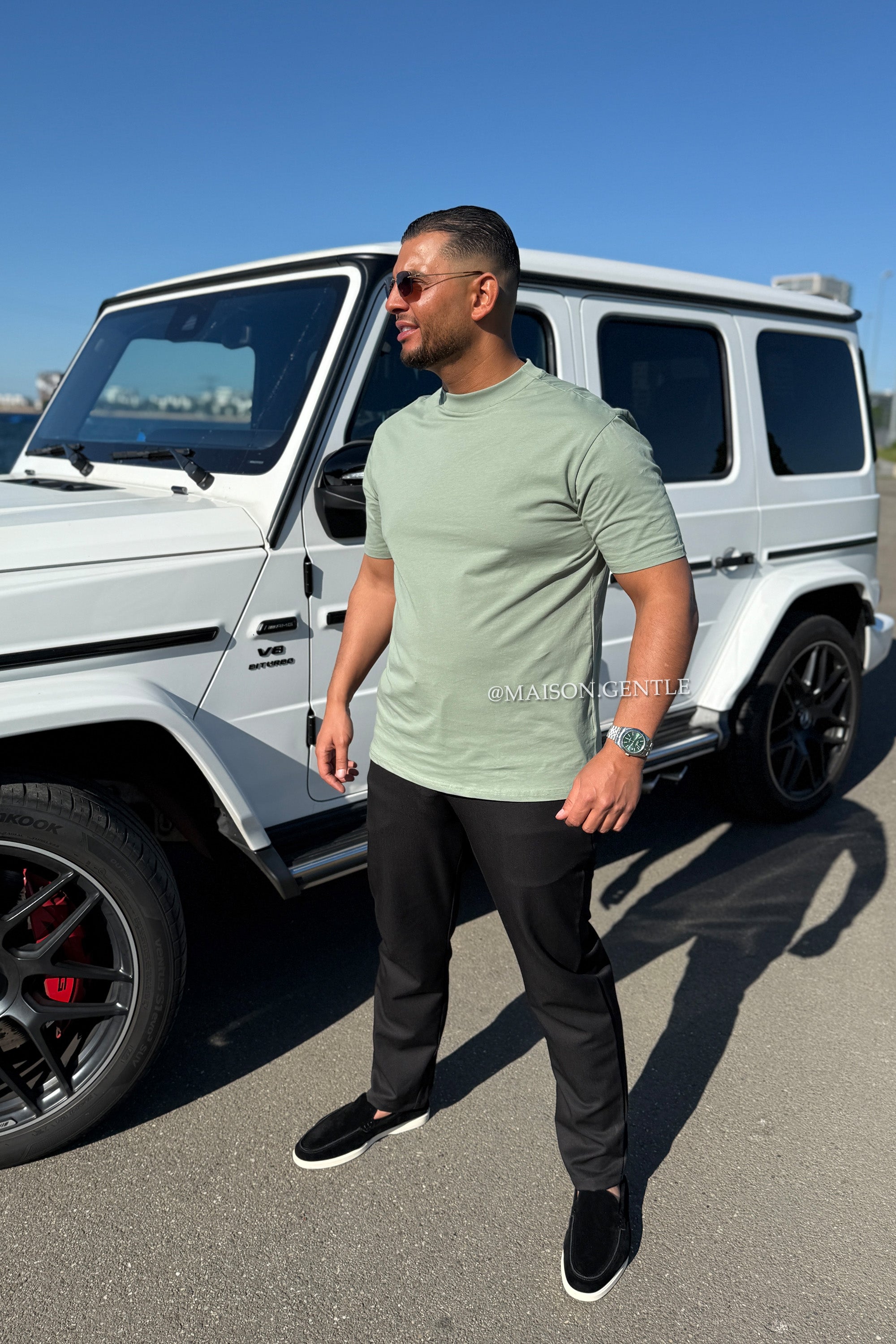 OLIVE GREEN - LUXE PERFECT SHAPING TEE