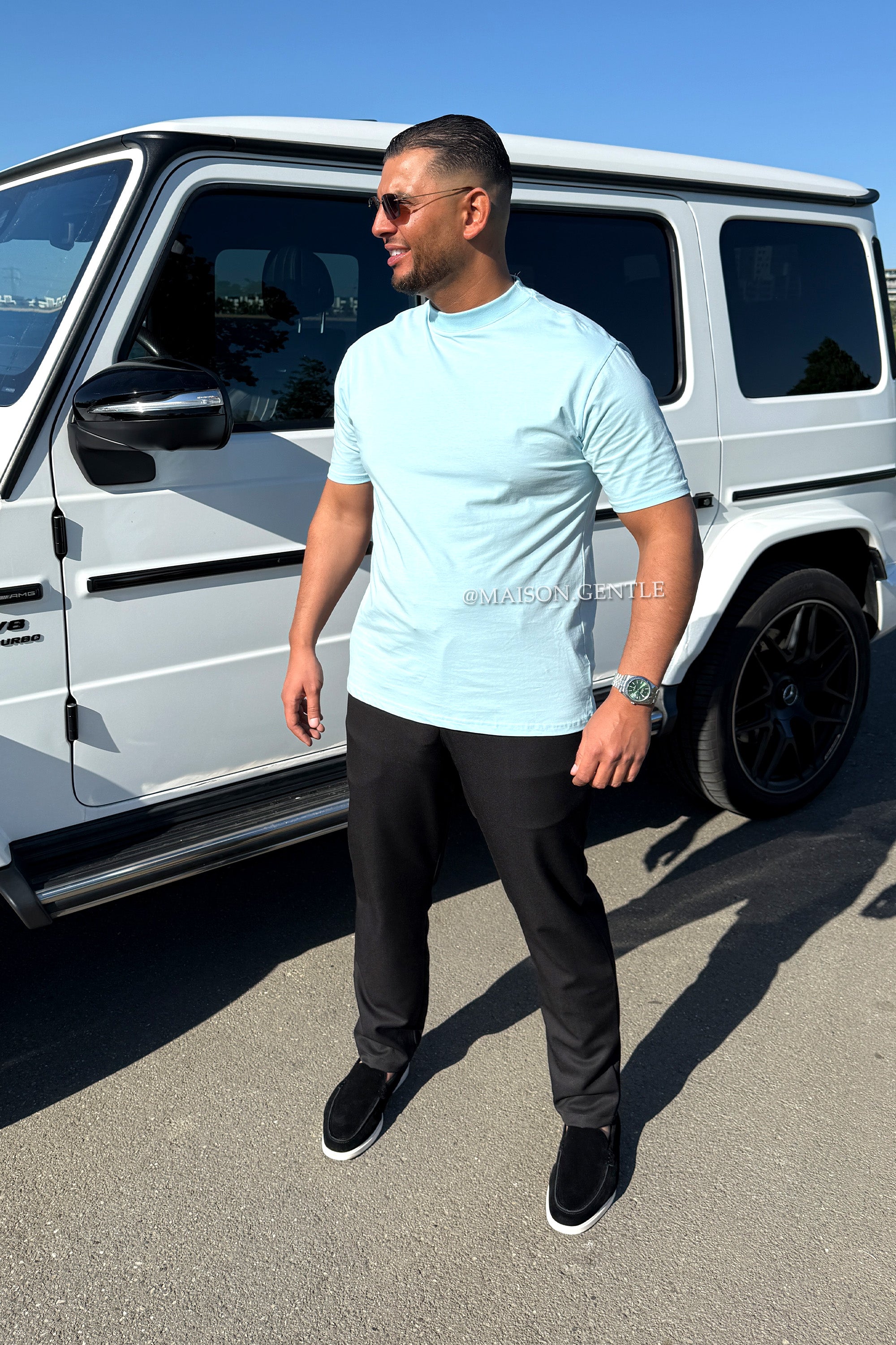 SKY BLUE - LUXE PERFECT SHAPING TEE